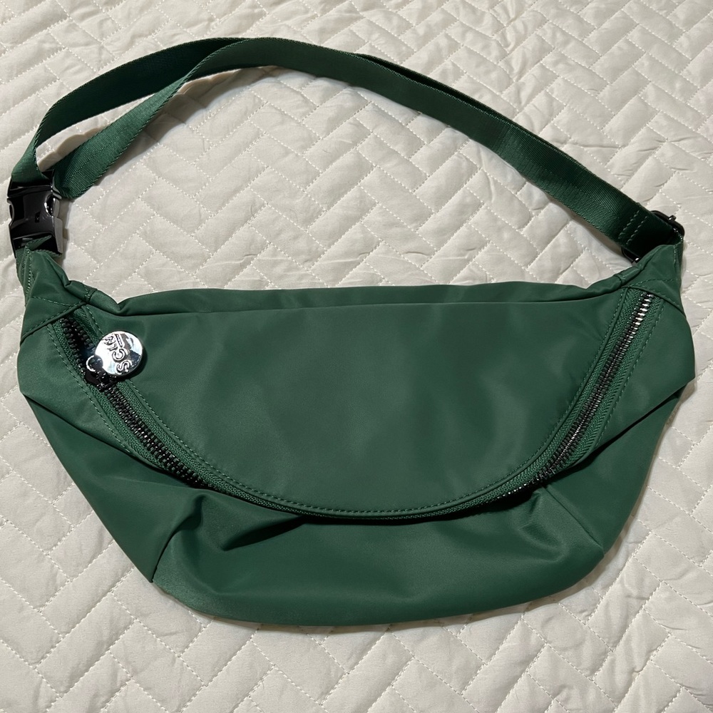 Stoney Clover Lane Jumbo Fanny